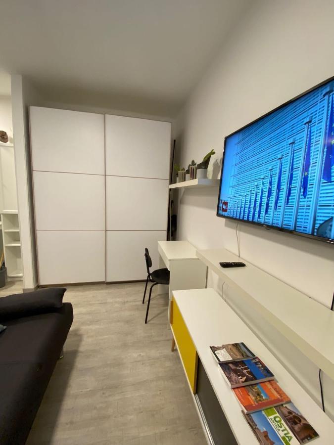 Апартаменты Monolocale Nel Corso Лидо-ди-Остия Экстерьер фото